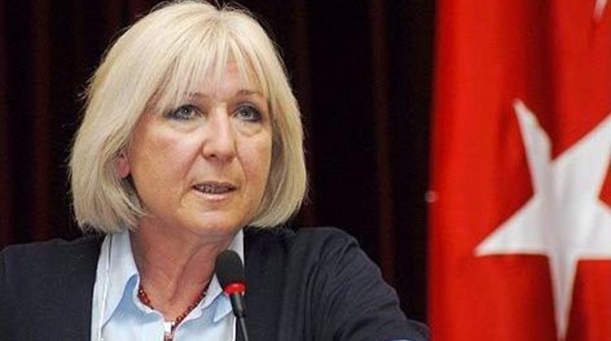 Banu Avar Karşıyaka&rsquo;ya Konuk Oluyor