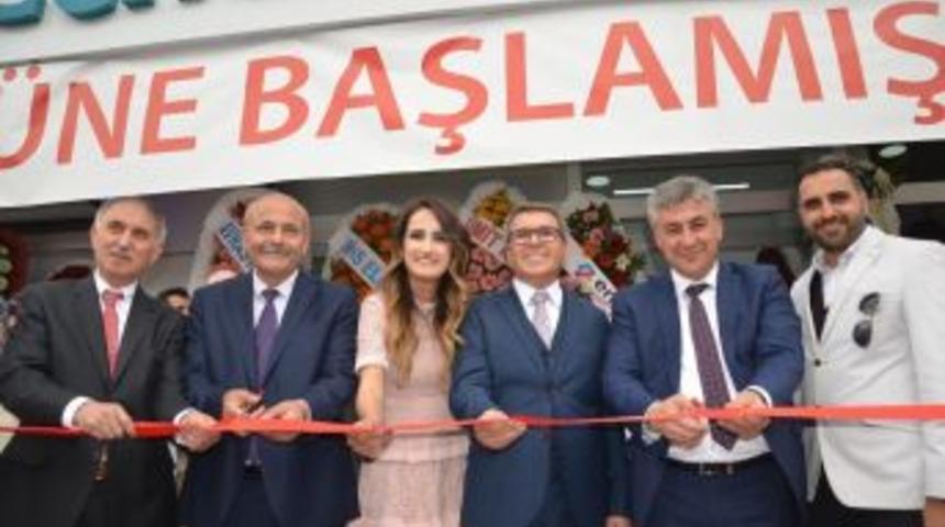 İzmir&rsquo;e Yeni Cerrahi Tıp Merkezi