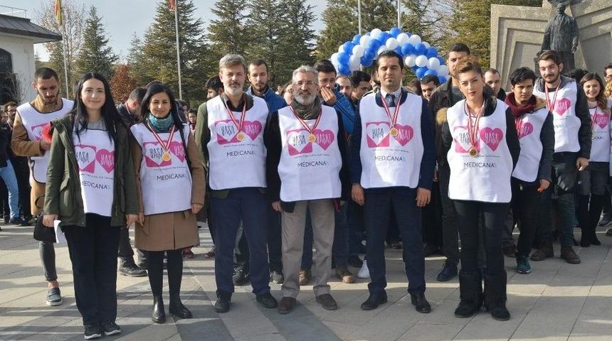 Konya&rsquo;da, &lsquo;kalbim Tekrar Sevecek&rsquo; Y&uuml;r&uuml;y&uuml;ş&uuml;