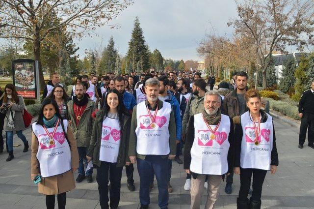 Konya’da, ‘kalbim Tekrar Sevecek’ Yürüyüşü