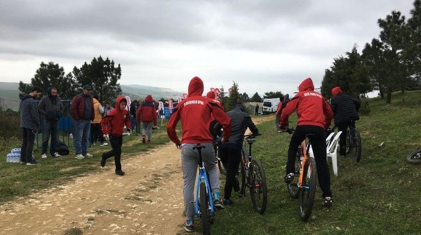 B&uuml;y&uuml;k&ccedil;ekmece&rsquo;de Dağ Bisikleti Yarışları Yapıldı