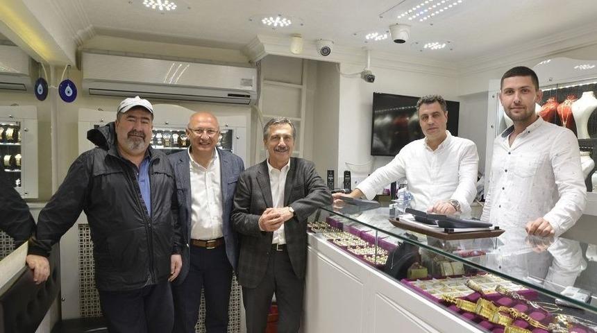 Başkan Ata&ccedil; Esnaf Ziyaretlerini S&uuml;rd&uuml;r&uuml;yor