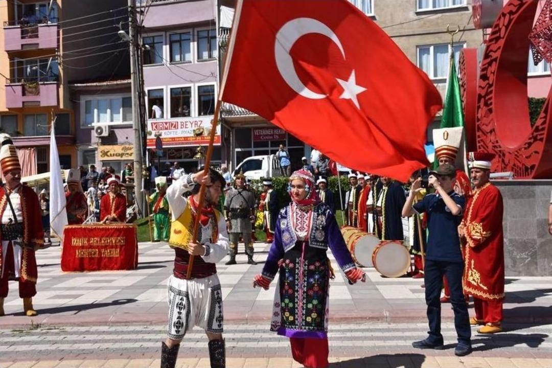 Dursunbey Belediyesi K&uuml;lt&uuml;r Faaliyetlerini S&uuml;rd&uuml;r&uuml;yor