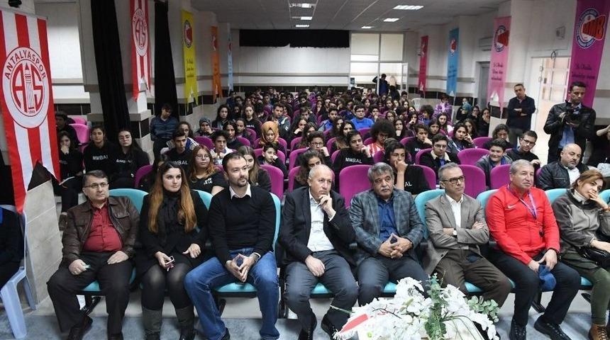 Antalyaspor&rsquo;lu Basketbolcular &Ouml;ğrencilerle