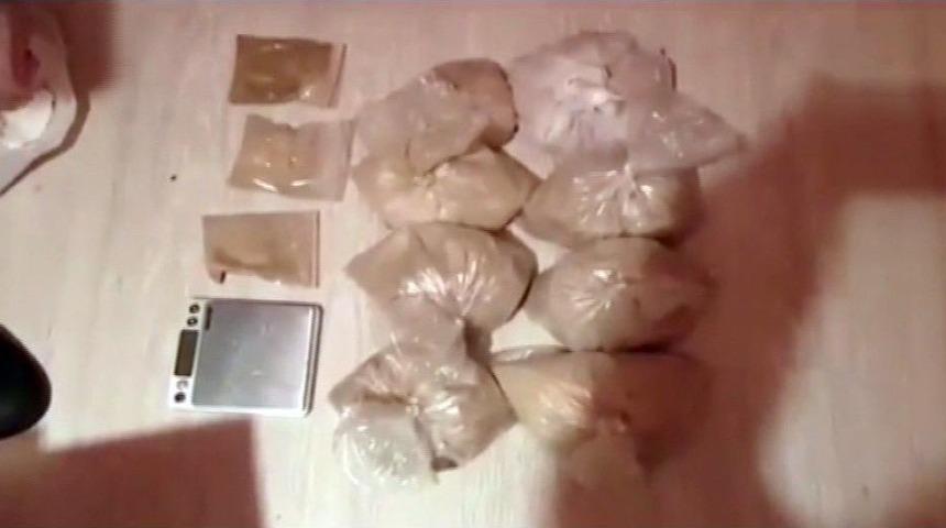 Baza’da Beş Kilo Eroin