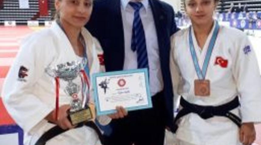 Tuğba Zehir T&uuml;rkiye Şampiyonu