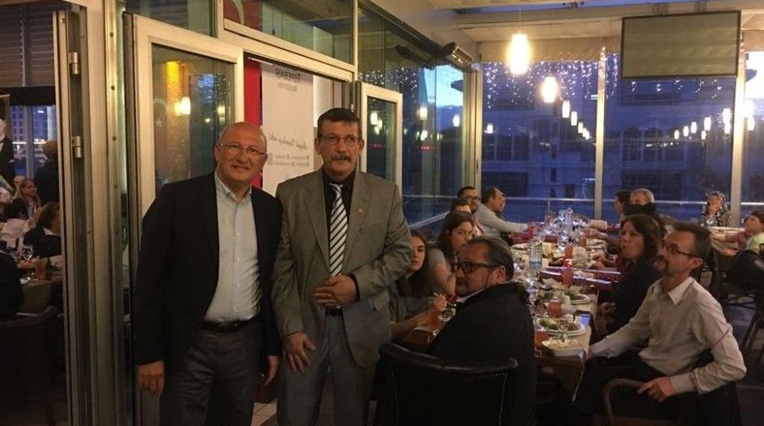 Esbalder Ailesi İftarda Bir Araya Geldi