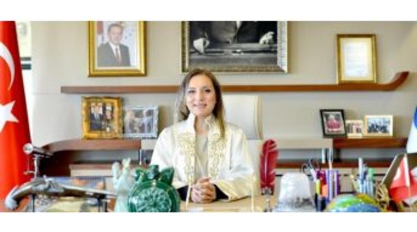 Rekt&ouml;r &Ccedil;akar&rsquo;dan 8 Mart Kadınlar G&uuml;n&uuml; Mesajı