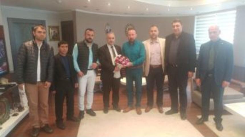 Vanlılardan Başkan Doğan&rsquo;a Ziyaret