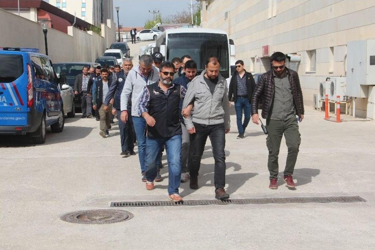 Ankes&ouml;rl&uuml; Telefonla Bağlantı Kuran Fet&ouml;&rsquo;c&uuml; 31 Ş&uuml;pheli Adliyeye Sevk Edildi