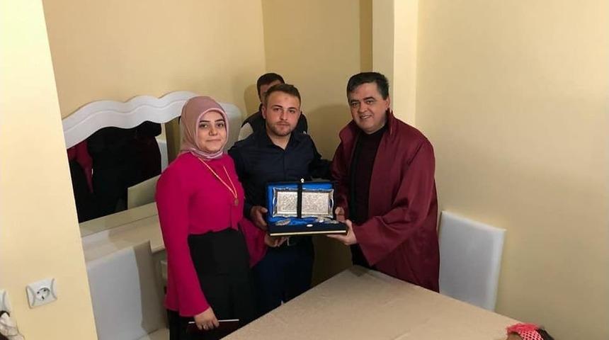 Başkan Yal&ccedil;ın, Gen&ccedil; &Ccedil;iftin Nikahını Kıydı