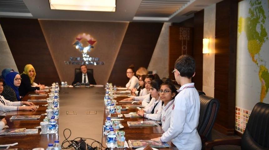 &Ccedil;ocuk Meclisi &Uuml;yeleri Bilim, Sanayi Ve Teknoloji Bakanlığı&rsquo;nı Ziyaret Etti