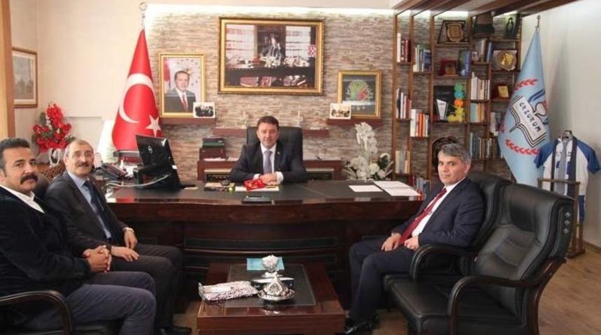 Yıldız&rsquo;a 13. Uluslararası Liseler Arası Tiyatro Festivalinde &Ouml;d&uuml;l Alan &Ouml;ğrencilerden Ziyaret