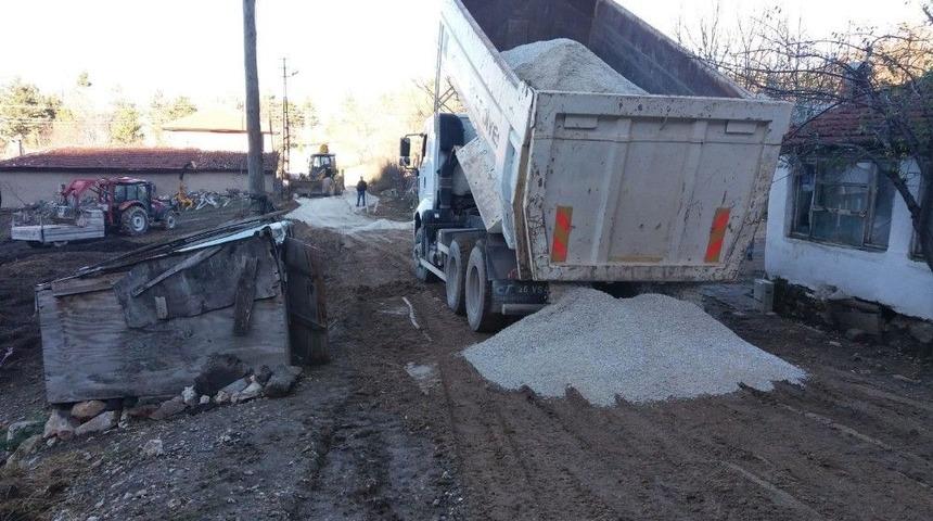 İn&ouml;n&uuml; Fen İşleri Ekipleri Kaya Sokakta