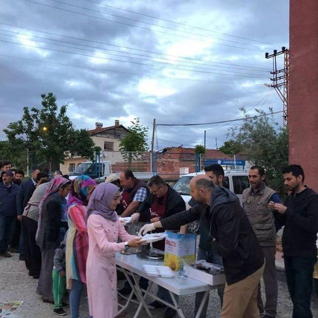Şehit Zafer Koyuncu İmam Hatip Ortaokulu&rsquo;ndan İftar Yemeği 1
