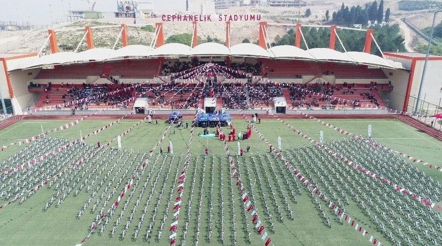 İzmit Belediyesi&rsquo;nden &Ouml;ğrencilere Stat Dolusu Bisiklet