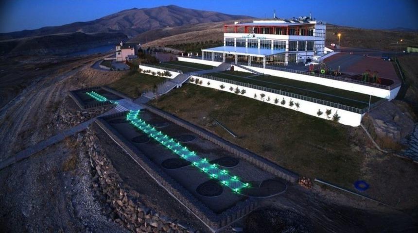 Kuş&ccedil;u Marina Yeni Sezona Hazırlanıyor