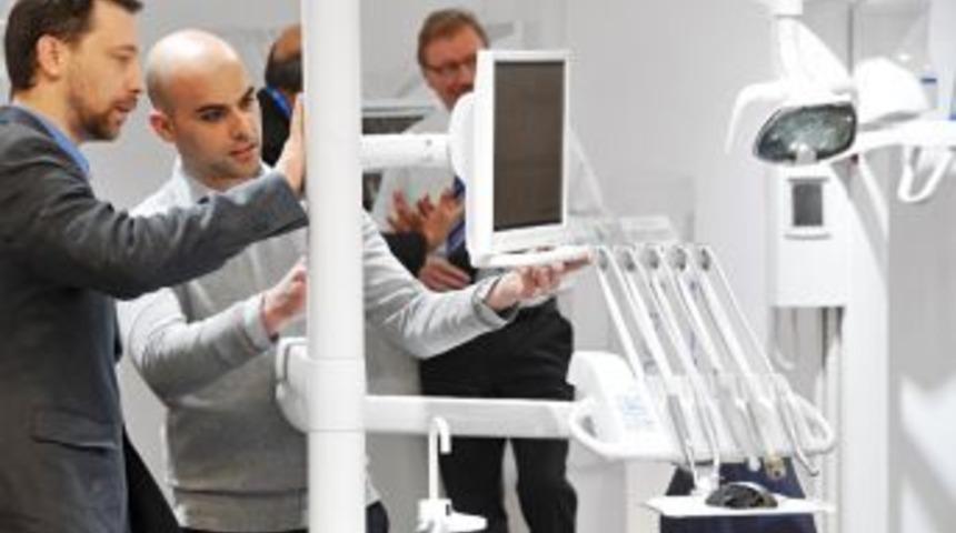 Dental Sekt&ouml;r&uuml; Biraraya Geliyor