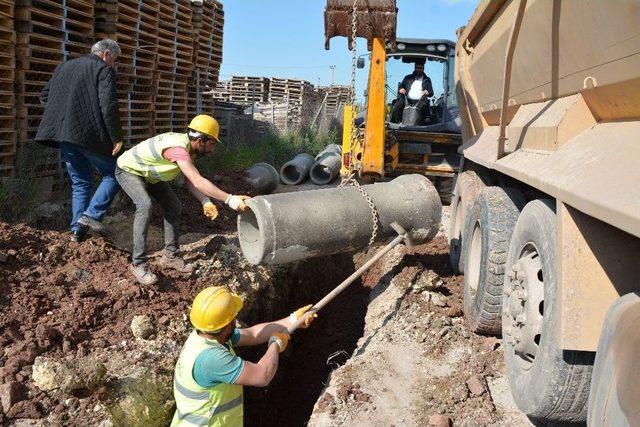 Kartepe’de Çevre Düzenlemeleri Devam Ediyor