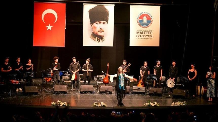 Sokak M&uuml;zisyenleri Maltepe&rsquo;de Sahne Aldı