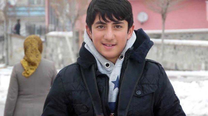 T&uuml;fekli Poz Lise &Ouml;ğrencisini Katil Etti