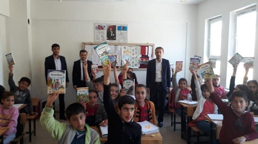 Sason’da ‘her Öğrenciye Bir Kitap’ Kampanyası