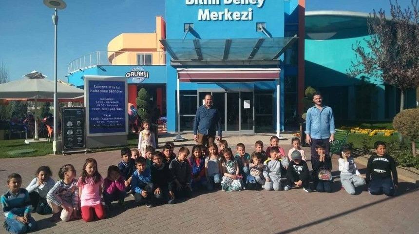 İlkokul &Ouml;ğrencileri &rsquo;montessori&rsquo; Gezisinde