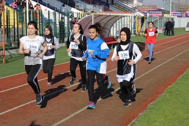 Kros Müsabakaları Nefes Kesti 1