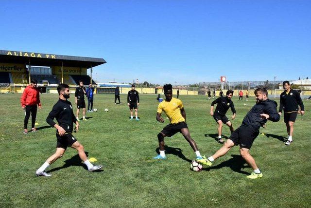 Aliağaspor Kritik Çeşme Maçının Hazırlıklarını Sürdürüyor