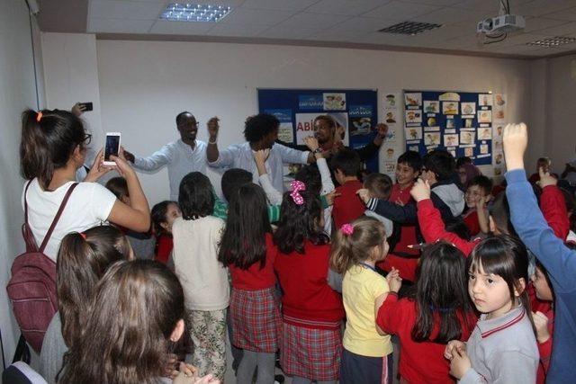 Hayme Ana Bilgievi&rsquo;nde Kardeşlik Dansı 1