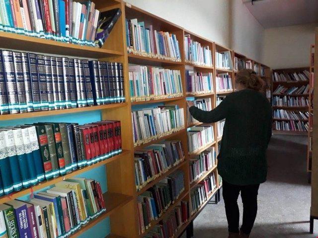 Hozat K&uuml;t&uuml;phanesi Yenilendi 1