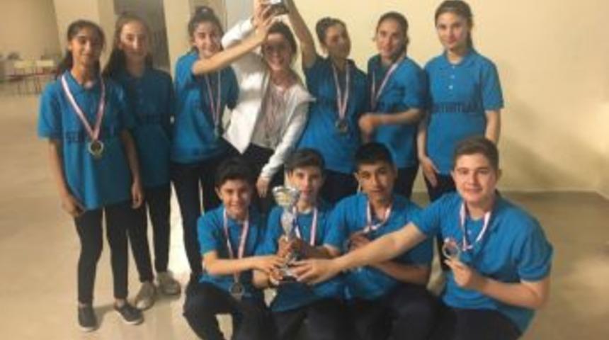 Ortaokullar Arası &rsquo;dart Turnuvasında&rsquo; Mahmudiye Ortaokulu Başarısı