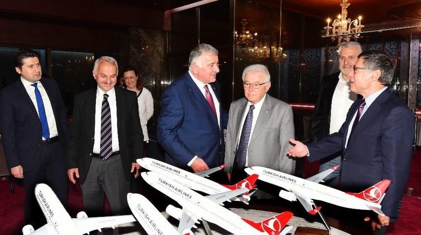 Thy&rsquo;nin Eski Genel M&uuml;d&uuml;rleri İftarda Buluştu