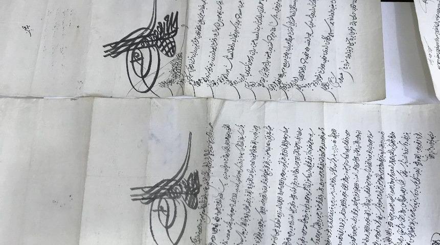 İstanbul&rsquo;da Aralarında D&icirc;v&acirc;n-ı H&uuml;m&acirc;yun Beratlarının Da Olduğu Bin 512 Par&ccedil;a Tarihi Eser Ele Ge&ccedil;irildi