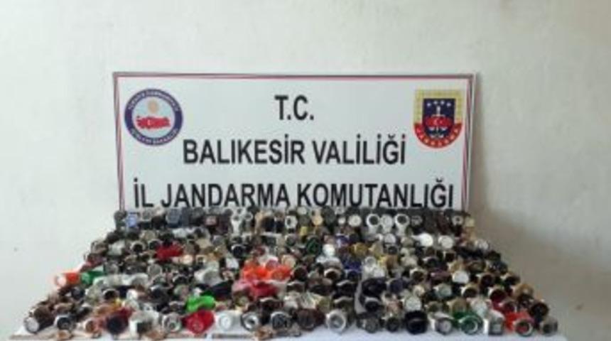 Balıkesir&rsquo;de Ka&ccedil;ak Saat Operasyonu