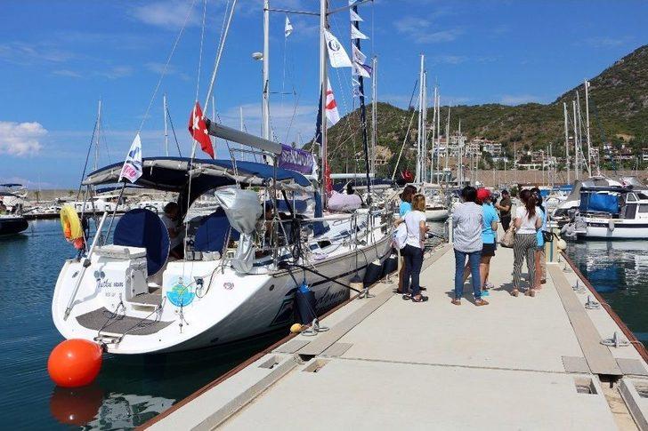 Bodrum’dan Barış İçin Yelken Açan 4 Kadın Alanya’da Mola Verdi G4