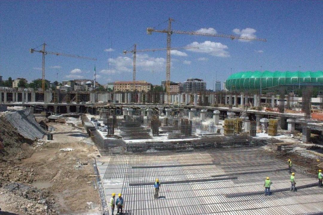 &Ccedil;avuşoğlu, G&uuml;nde 15 Bin Kişiye Hizmet Verecek Olan Hastanenin Yapım &Ccedil;alışmalarını İnceledi