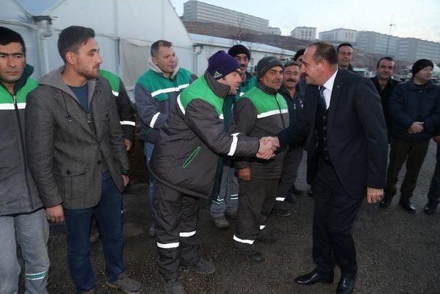 Başkan Duruay Kursiyerlere Bahçıvanlık Sertifikalarını Dağıttı