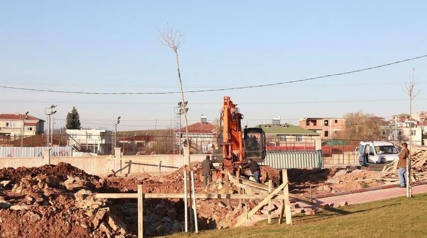 Ahmed-i Hani Parkı&rsquo;nda İkinci Etap &Ccedil;alışmaları S&uuml;r&uuml;yor