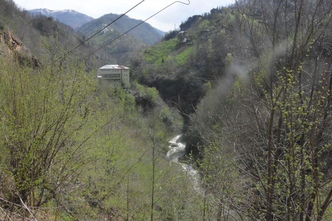 Trabzon&rsquo;da &rsquo;u&ccedil;urumun Kenarındaki Okul&rsquo; Yeni Yerine Taşınacak
