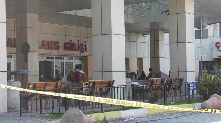 Yanan Hastaneden Geriye Kalanlar Taşınıyor