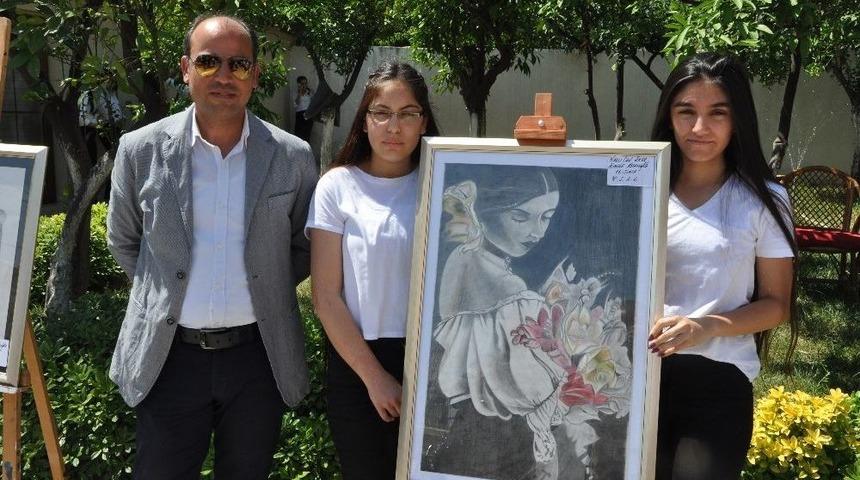 &Ouml;ğrencilerden Karma Resim Sergisi