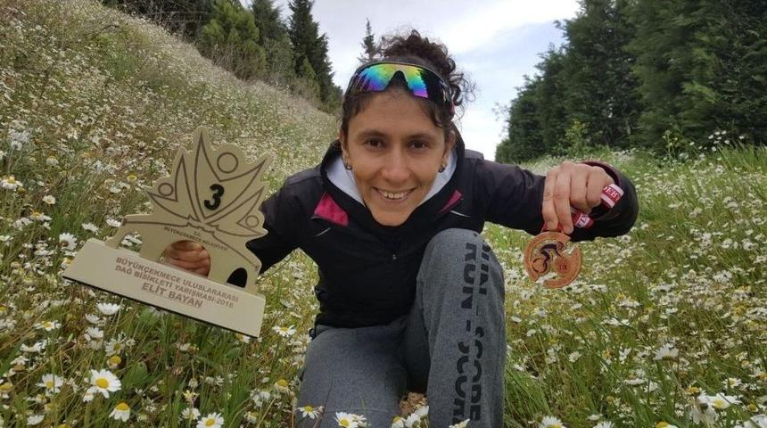 Eskişehirli Sporcudan B&uuml;y&uuml;k Başarı