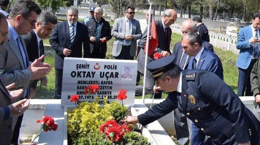 Şehitler Mezarları Başında Anıldı