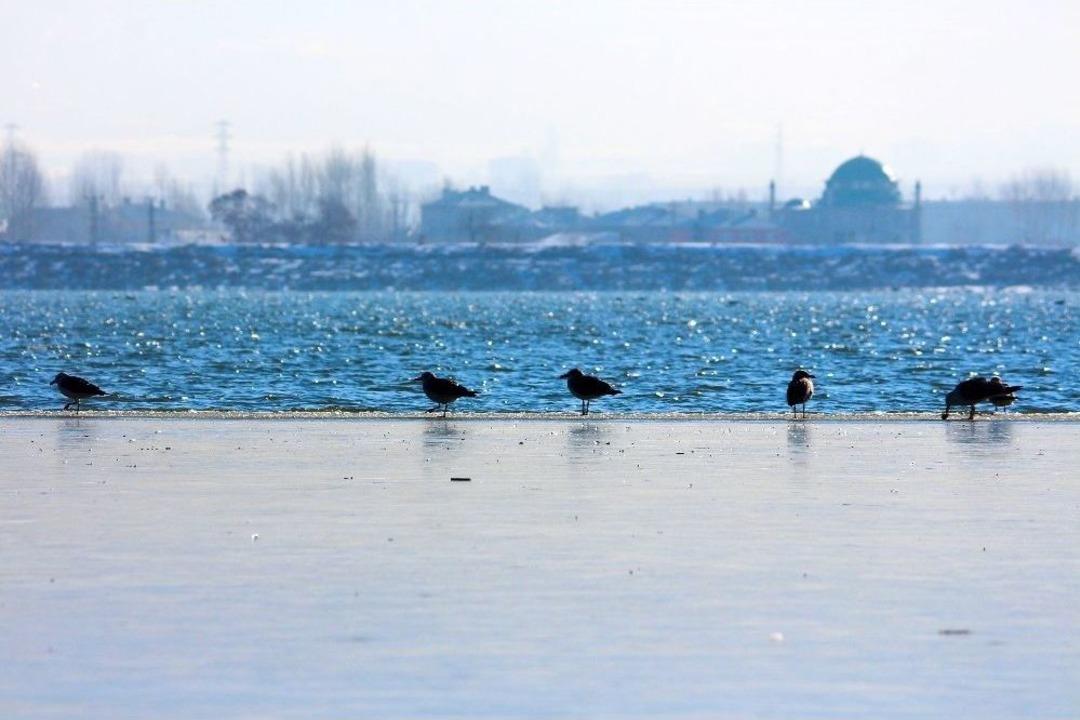 Van&rsquo;ın Sıhke G&ouml;l&uuml; Buz Tuttu