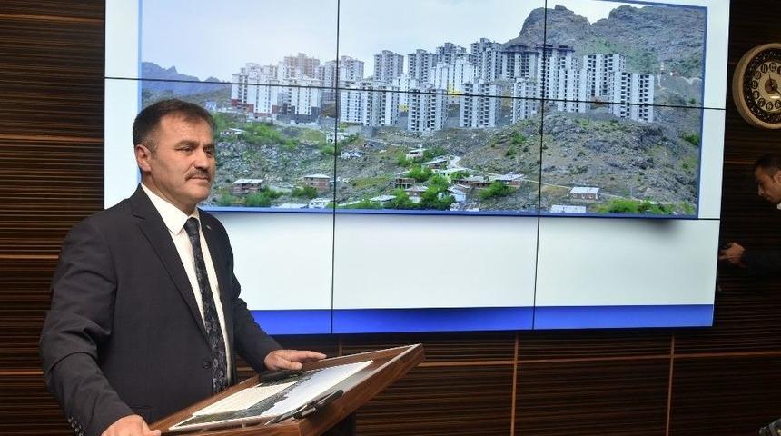 G&uuml;m&uuml;şhane&rsquo;de Toki Konutları G&uuml;n Sayıyor