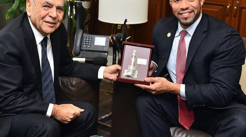 Abd&rsquo;de &ldquo;izmir G&ouml;n&uuml;ll&uuml;s&uuml;&rdquo; Olacak