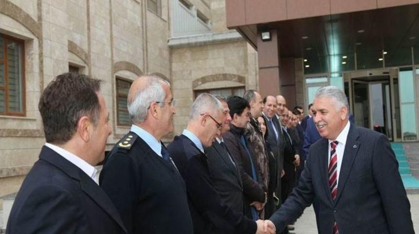 Vali Yıldırım&rsquo;dan Emniyete S&uuml;rpriz Ziyaret