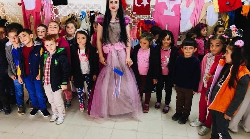 &Ccedil;ocuk Gelişimi Programı&rsquo;ndan Eğitim Materyalleri Sergisi