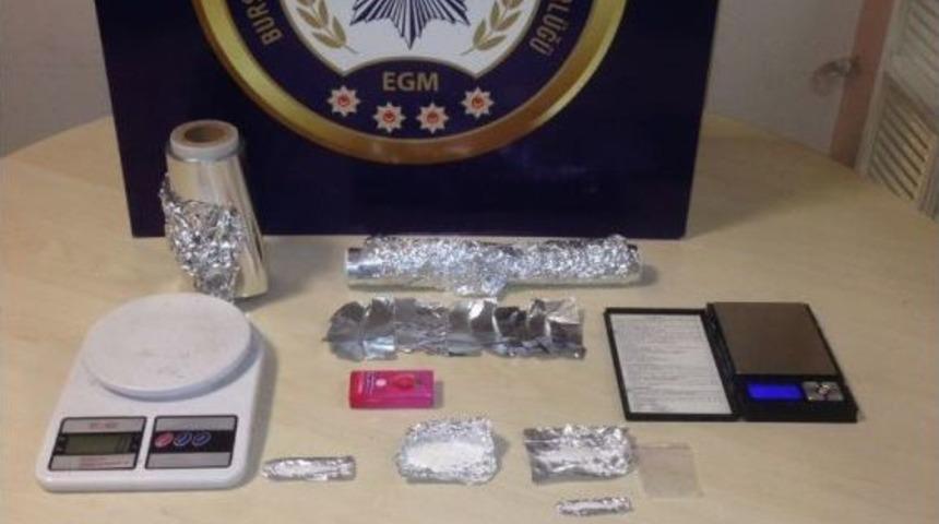 Bursa’da Uyuşturucu Satıcıları Yakalandı